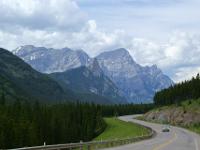 Highway 40 mit Kananaskis Range - Kananaskis Valley